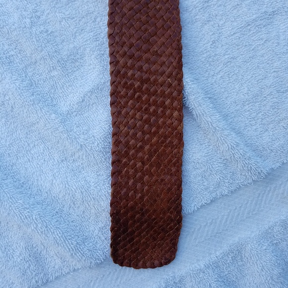 Liz Claiborne Brown Leather Women's Belt - Picture 7 of 8